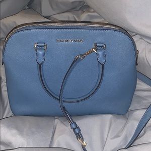 Micheal Kors purse